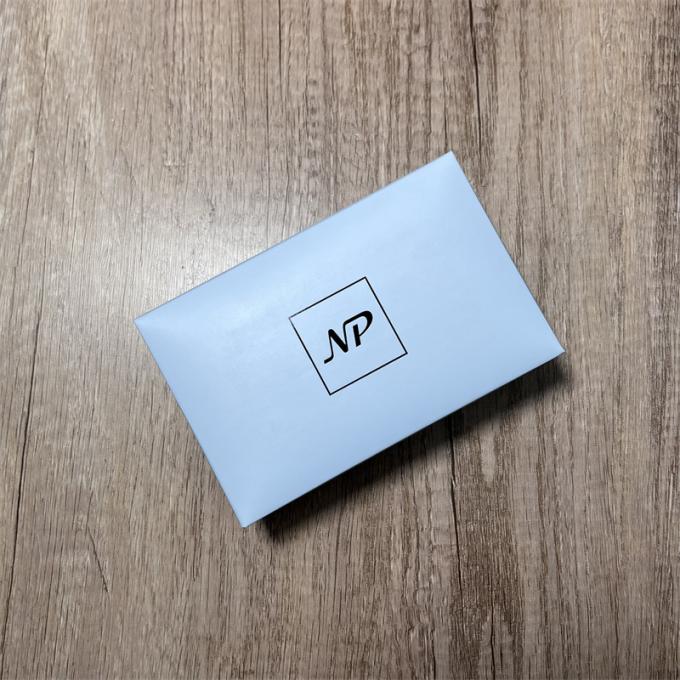 Boîte de papier en gros d'emballage de cadeau avec le ruban pour le parfum