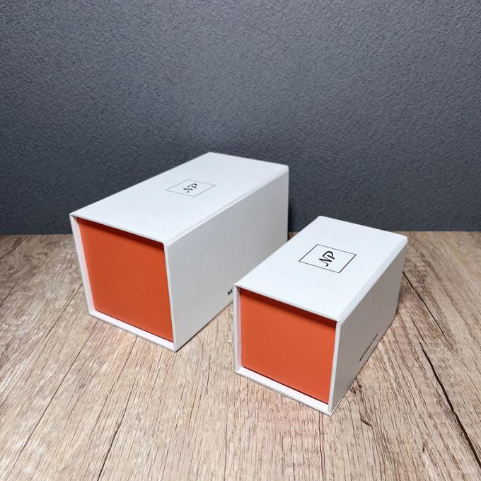 Logo fait sur commande adapté aux besoins du client de luxe de boîte-cadeau d'emballage de boîte de papier de carton de Matte White Magnetic Collapsible Rigid grand