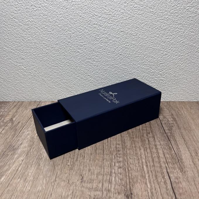Boîte de empaquetage de papier faite sur commande avec la douille pour le stylo de courroie de cadeau d'ensemble de montre de montre