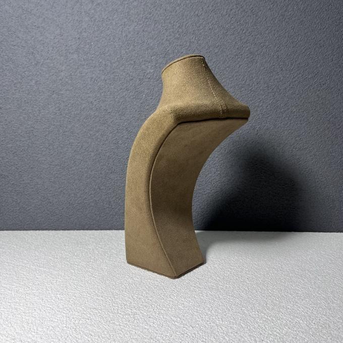 Les bijoux moyens d'affichage de support de petit support de collier de Microfiber de velours de Brown tiennent l'organisateur Displays de bijoux de buste de mannequin pour des expositions d'événement de magasin
