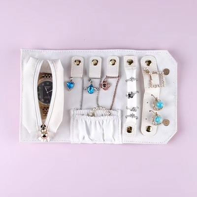 L'unité centrale Ring Earring Travel Jewelry Organizer enroulent l'organisateur For Women de collier