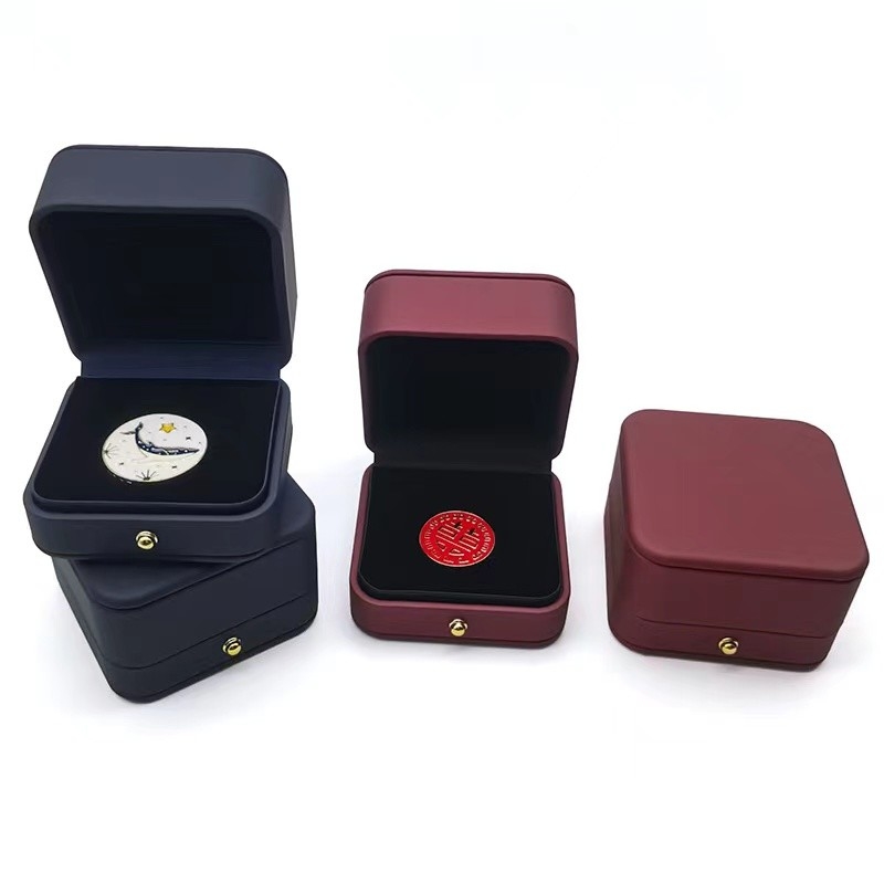 Médaille faisante le coin ronde commémorative de cabines téléphoniques de Bourgogne de marine gardant la boîte