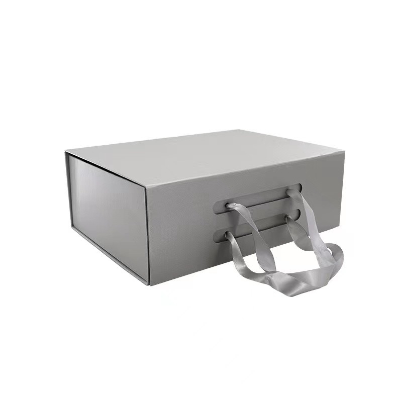 Boîte-cadeau argenté de carton d'OEM de Grey Luxury Folding Gift Boxes petit avec la longue bande